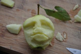 shrunken apple heads 4